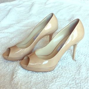Jimmy Choo Luna patent leather pump. Nude. 38.5